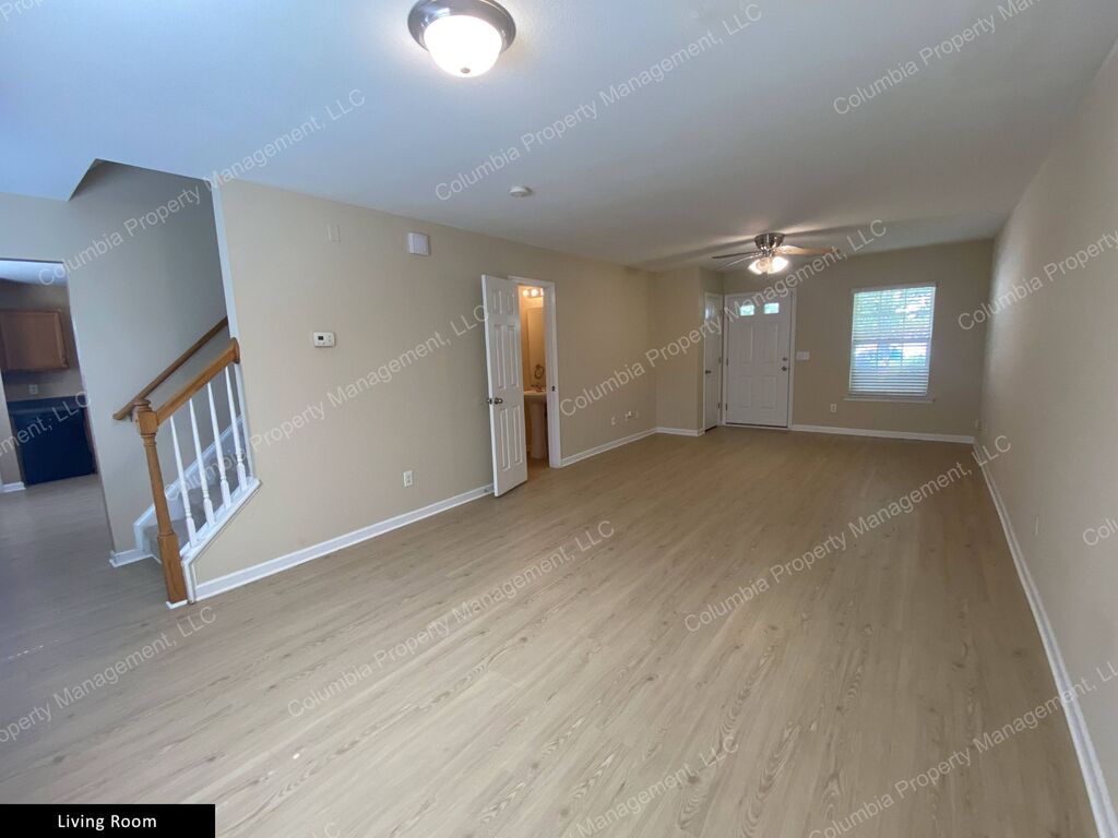 Gallery Image 28802 for 2169 Lake Carolina Drive. Contact us if you would like an assisted tour.