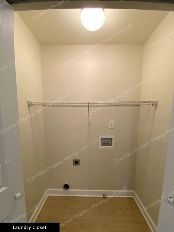 Gallery Image 28817 for 2169 Lake Carolina Drive. Contact us if you would like an assisted tour.