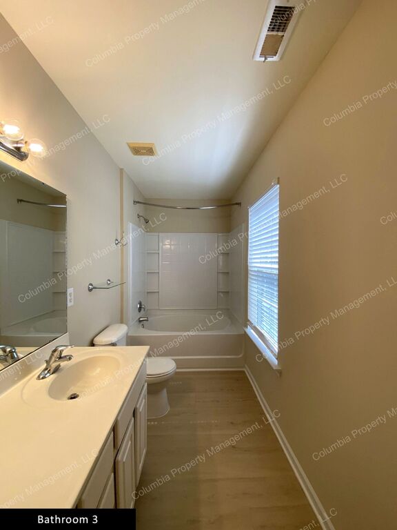 Gallery Image 28820 for 2169 Lake Carolina Drive. Contact us if you would like an assisted tour.