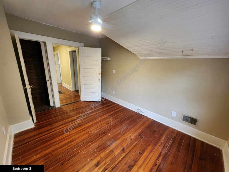 Gallery Image 26926 for 1308 Maple Street. Contact us if you would like an assisted tour.