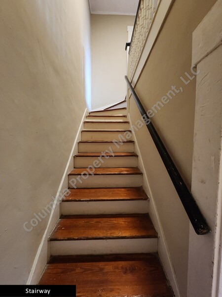 Gallery Image 26917 for 1308 Maple Street. Contact us if you would like an assisted tour.