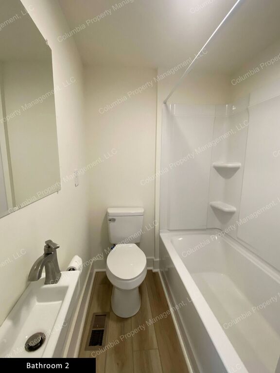 Gallery Image 28966 for 1310 Maple Street. Contact us if you would like an assisted tour.