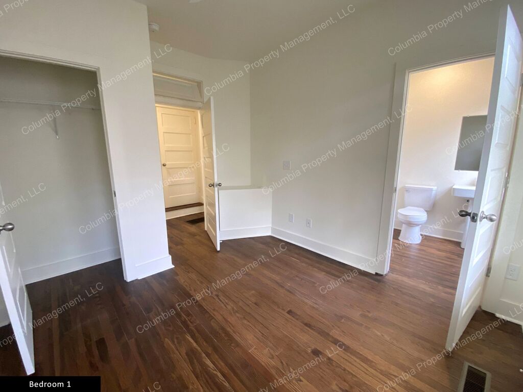 Gallery Image 28958 for 1310 Maple Street. Contact us if you would like an assisted tour.