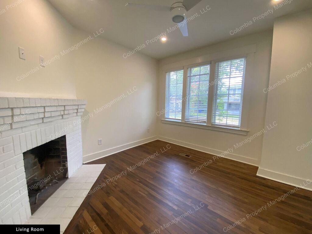 Gallery Image 28957 for 1310 Maple Street. Contact us if you would like an assisted tour.