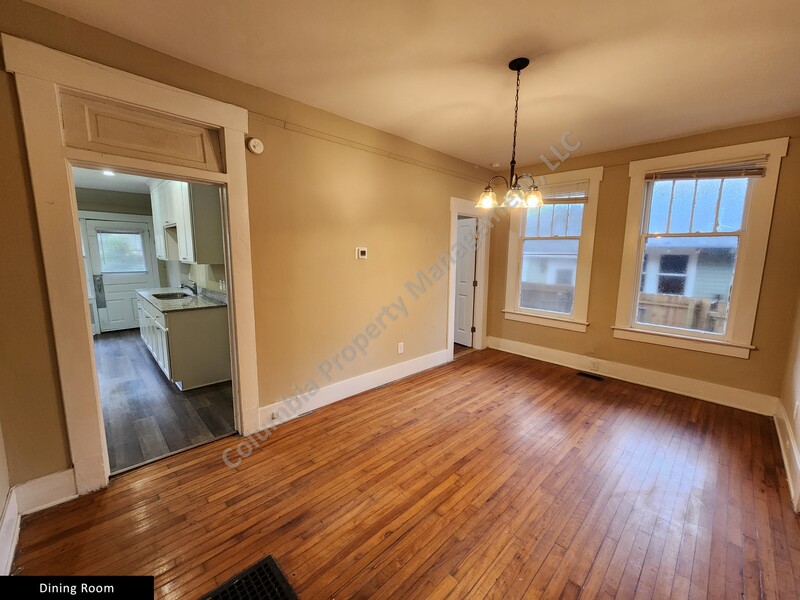 Gallery Image 26909 for 1308 Maple Street. Contact us if you would like an assisted tour.