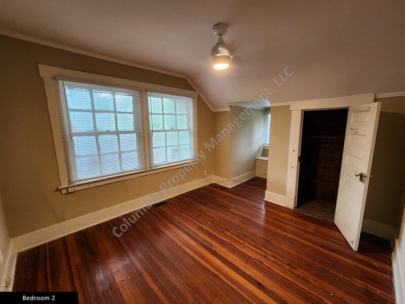 Gallery Image 26922 for 1308 Maple Street. Contact us if you would like an assisted tour.