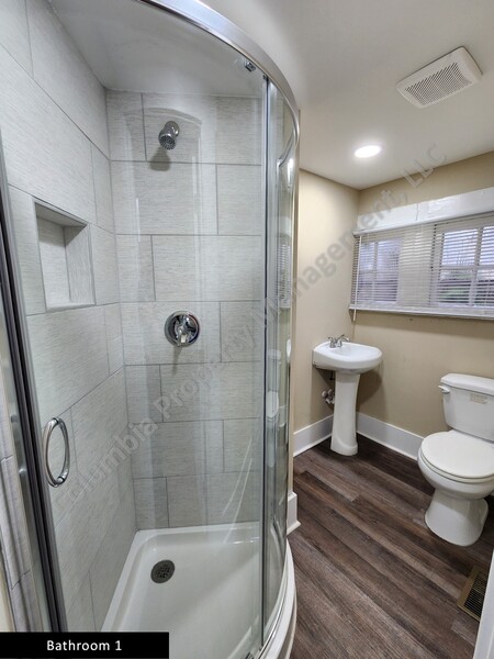 Gallery Image 26916 for 1308 Maple Street. Contact us if you would like an assisted tour.