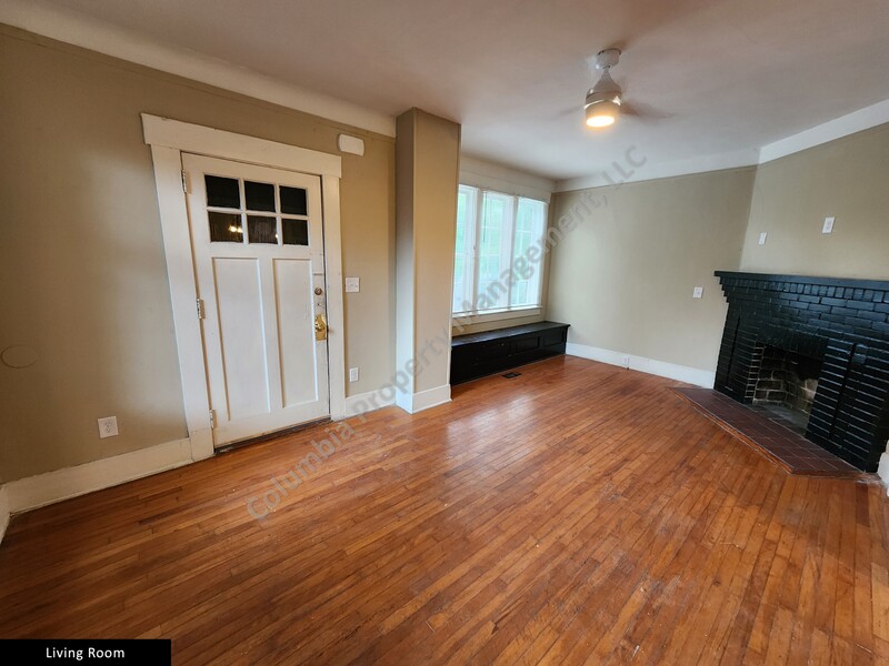 Gallery Image 26907 for 1308 Maple Street. Contact us if you would like an assisted tour.
