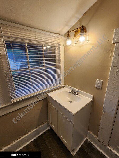 Gallery Image 26919 for 1308 Maple Street. Contact us if you would like an assisted tour.