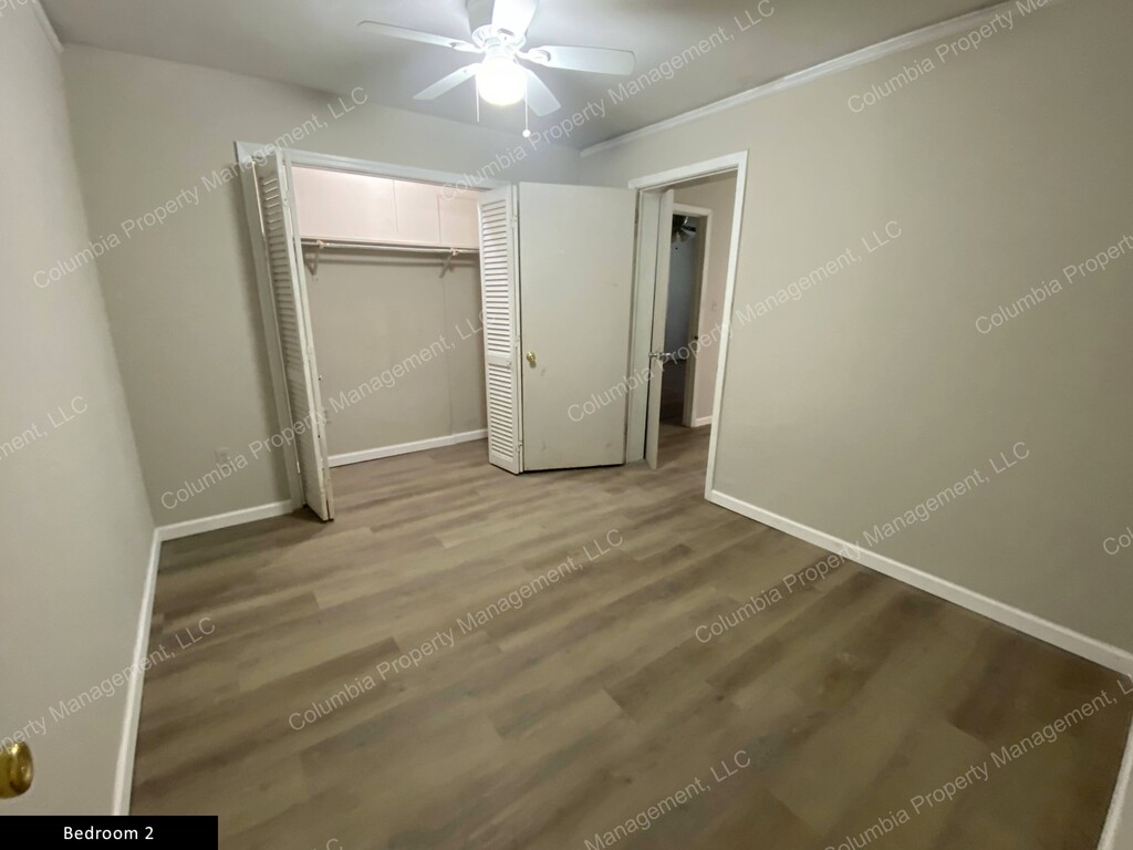 Gallery Image 28978 for 821 Arrowwood Road. Contact us if you would like an assisted tour.