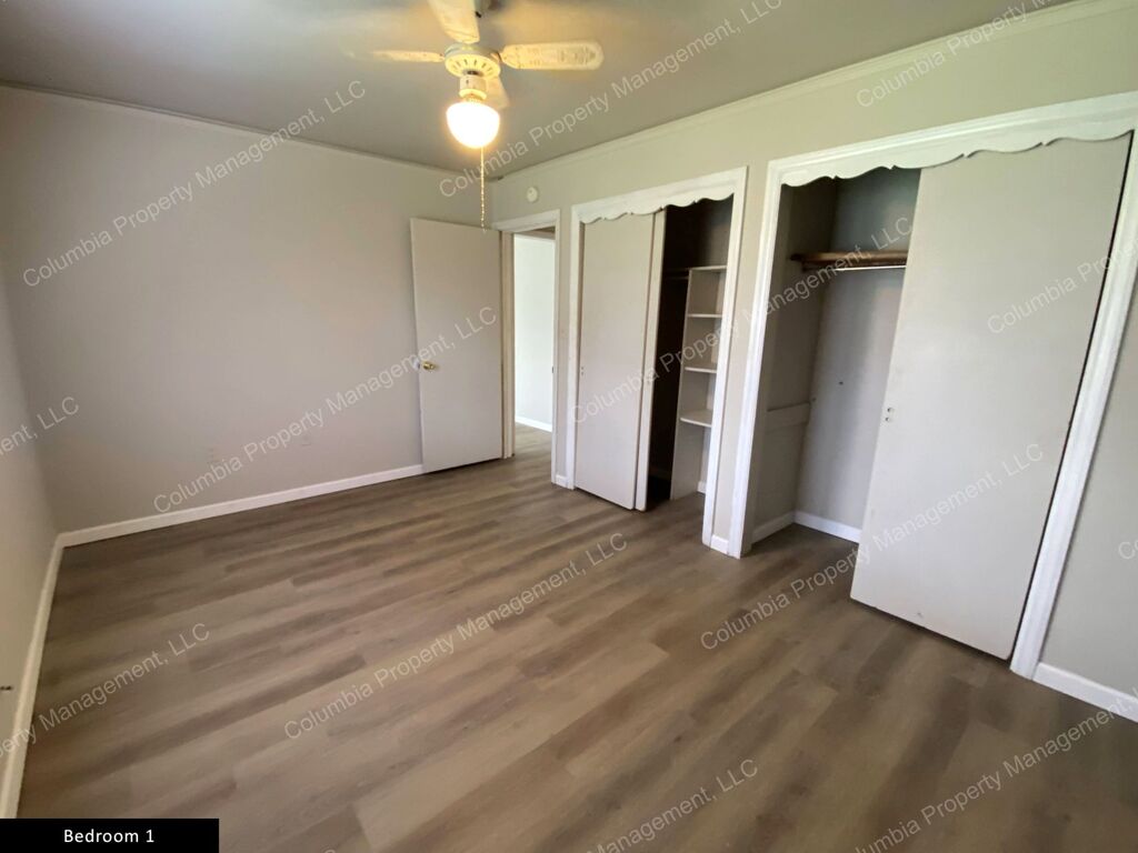 Gallery Image 28974 for 821 Arrowwood Road. Contact us if you would like an assisted tour.