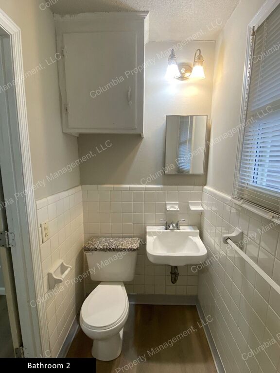 Gallery Image 28982 for 821 Arrowwood Road. Contact us if you would like an assisted tour.