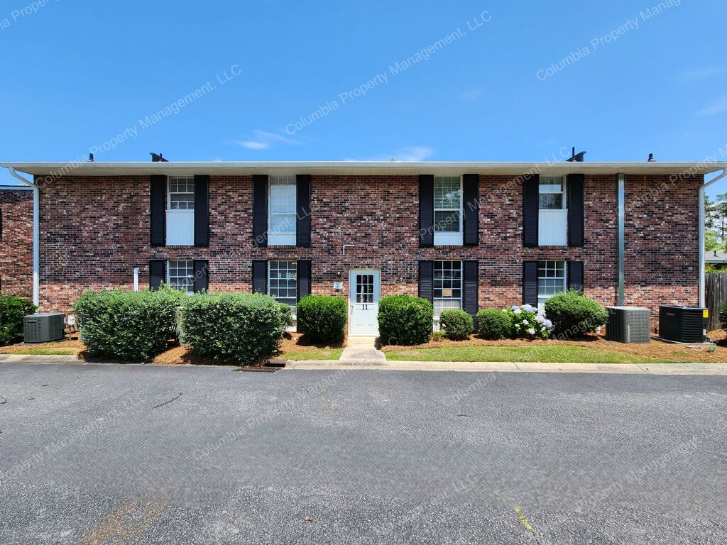 Gallery Image 294104661 for 5225 Clemson Avenue #134. Contact us if you would like an assisted tour.