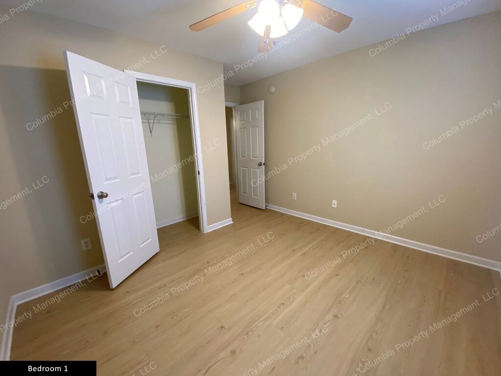 Gallery Image 28809 for 2169 Lake Carolina Drive. Contact us if you would like an assisted tour.
