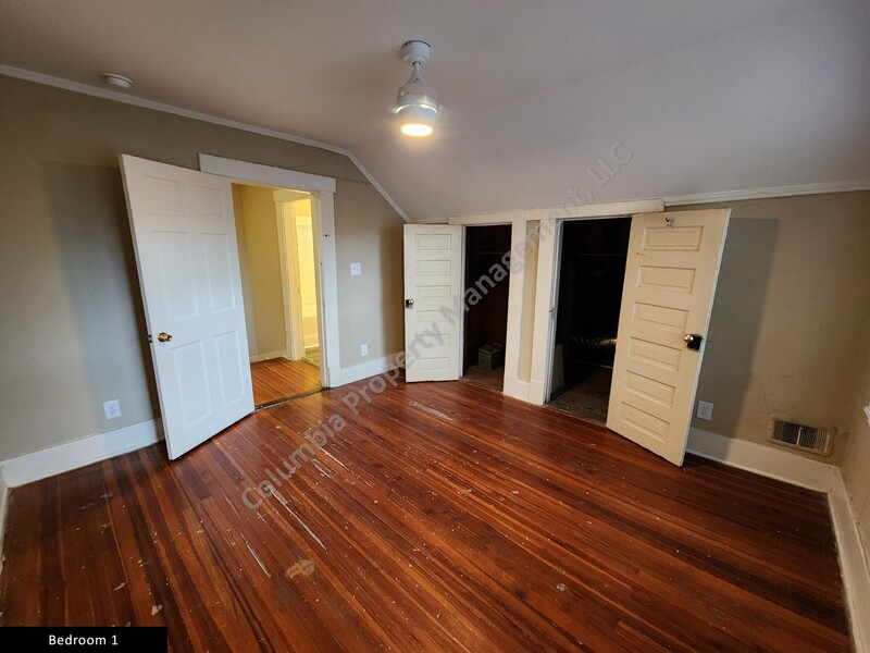 Gallery Image 26921 for 1308 Maple Street. Contact us if you would like an assisted tour.