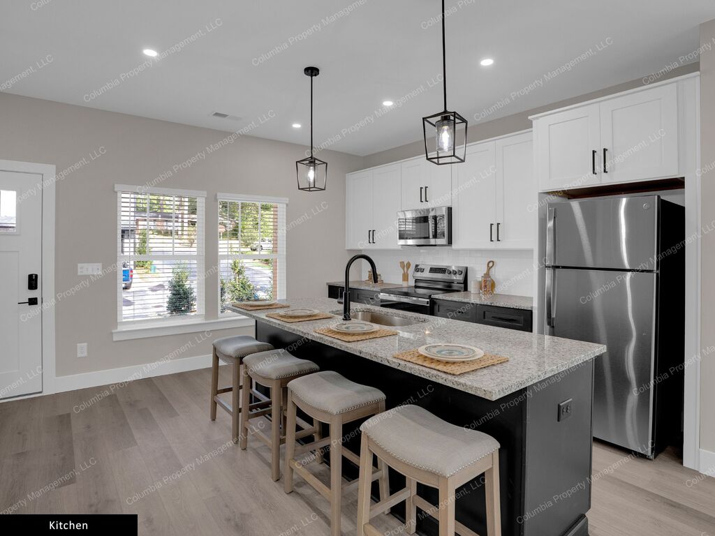Gallery Image 28912 for Fieldstone Ten. Contact us if you would like an assisted tour.