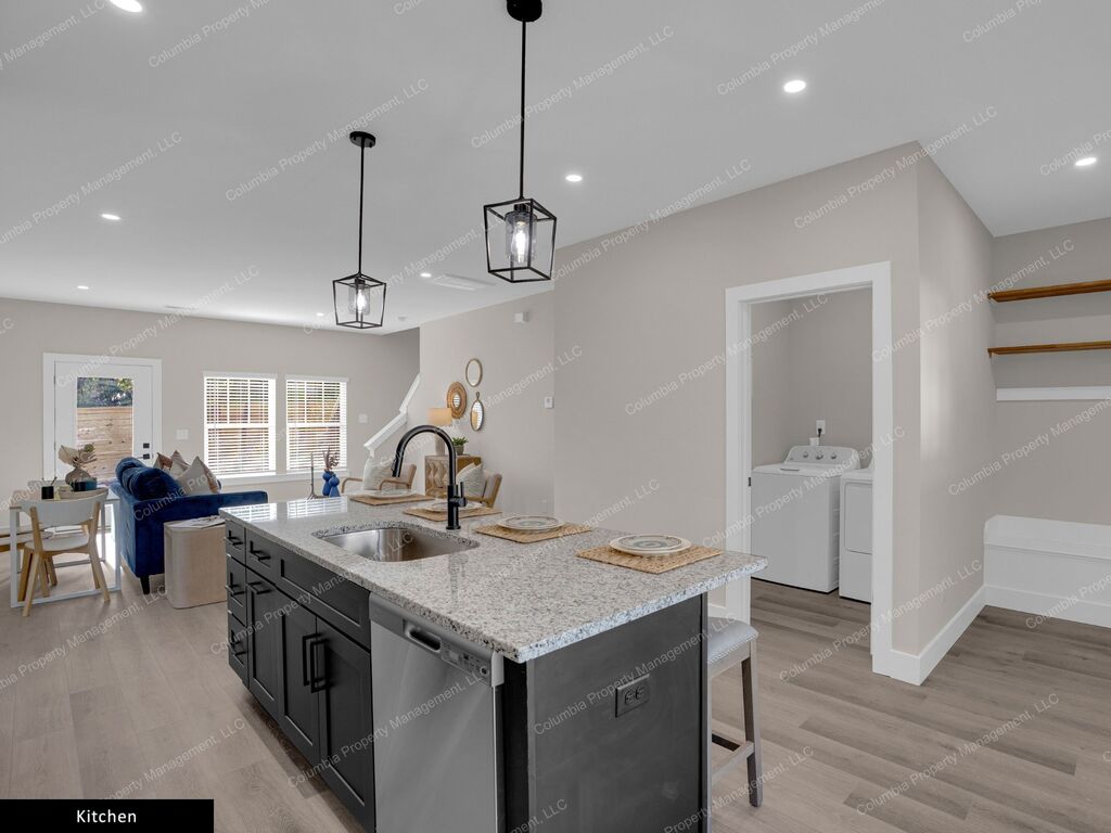 Gallery Image 28914 for Fieldstone Ten. Contact us if you would like an assisted tour.