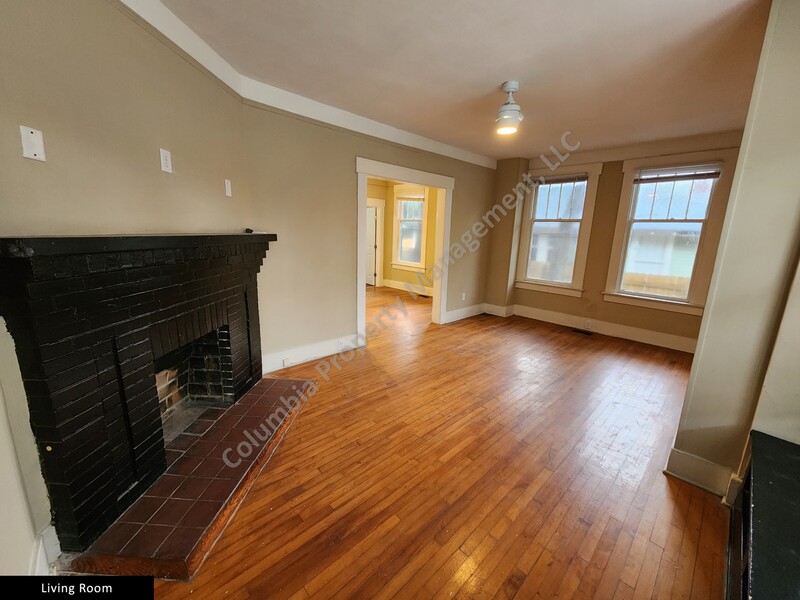 Gallery Image 26908 for 1308 Maple Street. Contact us if you would like an assisted tour.