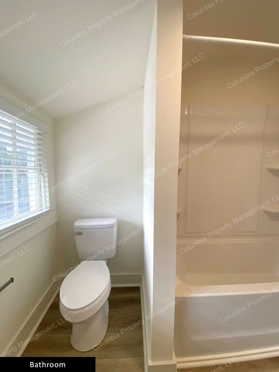 Gallery Image 28945 for 1310.5 Maple Street. Contact us if you would like an assisted tour.