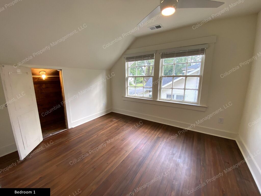 Gallery Image 28950 for 1310.5 Maple Street. Contact us if you would like an assisted tour.